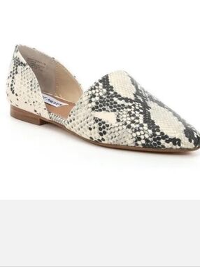 Steve Madden Natural Snake Talent Flats - Size 6 Pointed Toe